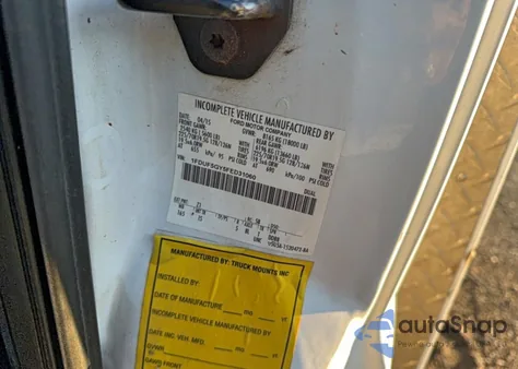 2015 Ford F550 Super Duty z USA, uszkodzony, nr VIN 1FDUF5GY5FED31060